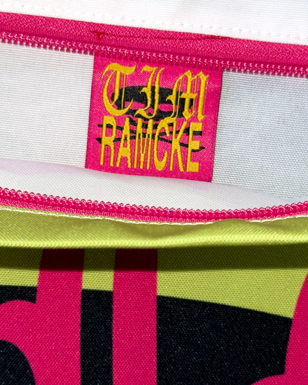 IT'S2002 SHOULDER BAG