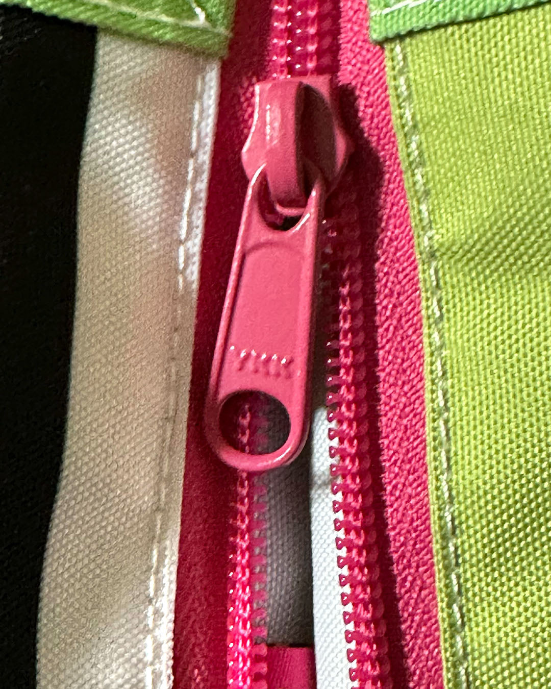 IT'S2002 SHOULDER BAG